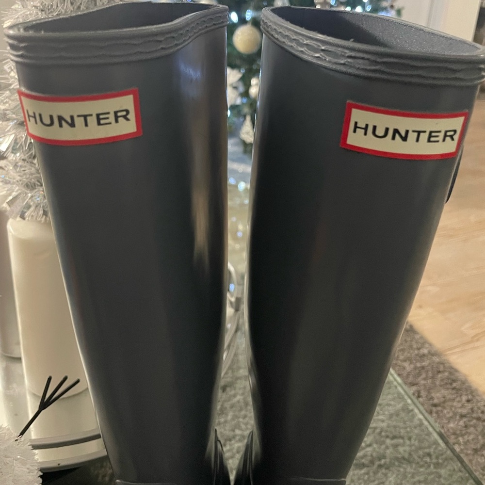 HUNTER grey women rain boots!!